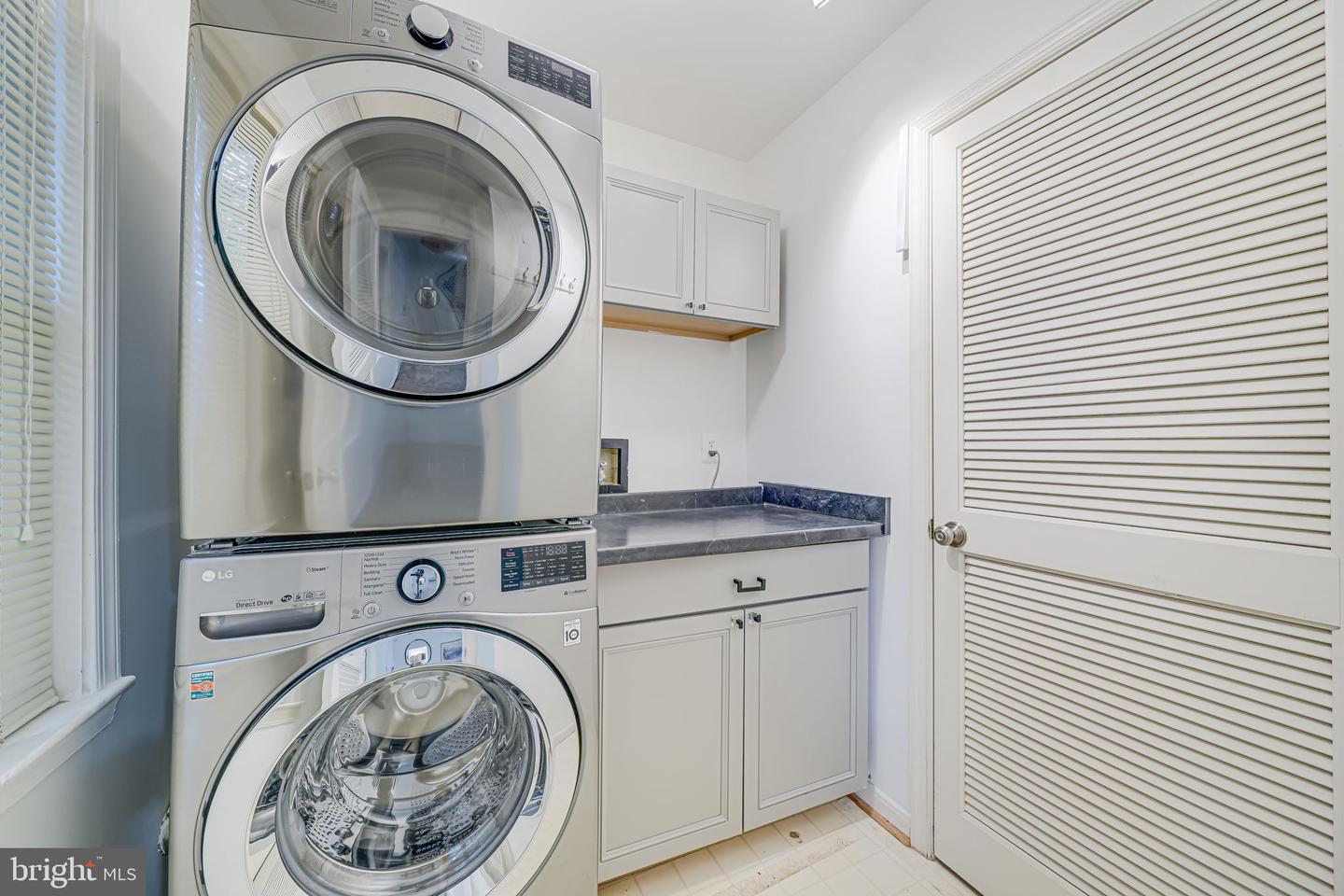 2426 N HAMPTON DR, ALEXANDRIA, Virginia 22311, 3 Bedrooms Bedrooms, ,2 BathroomsBathrooms,Residential,For sale,2426 N HAMPTON DR,VAAX2045838 MLS # VAAX2045838
