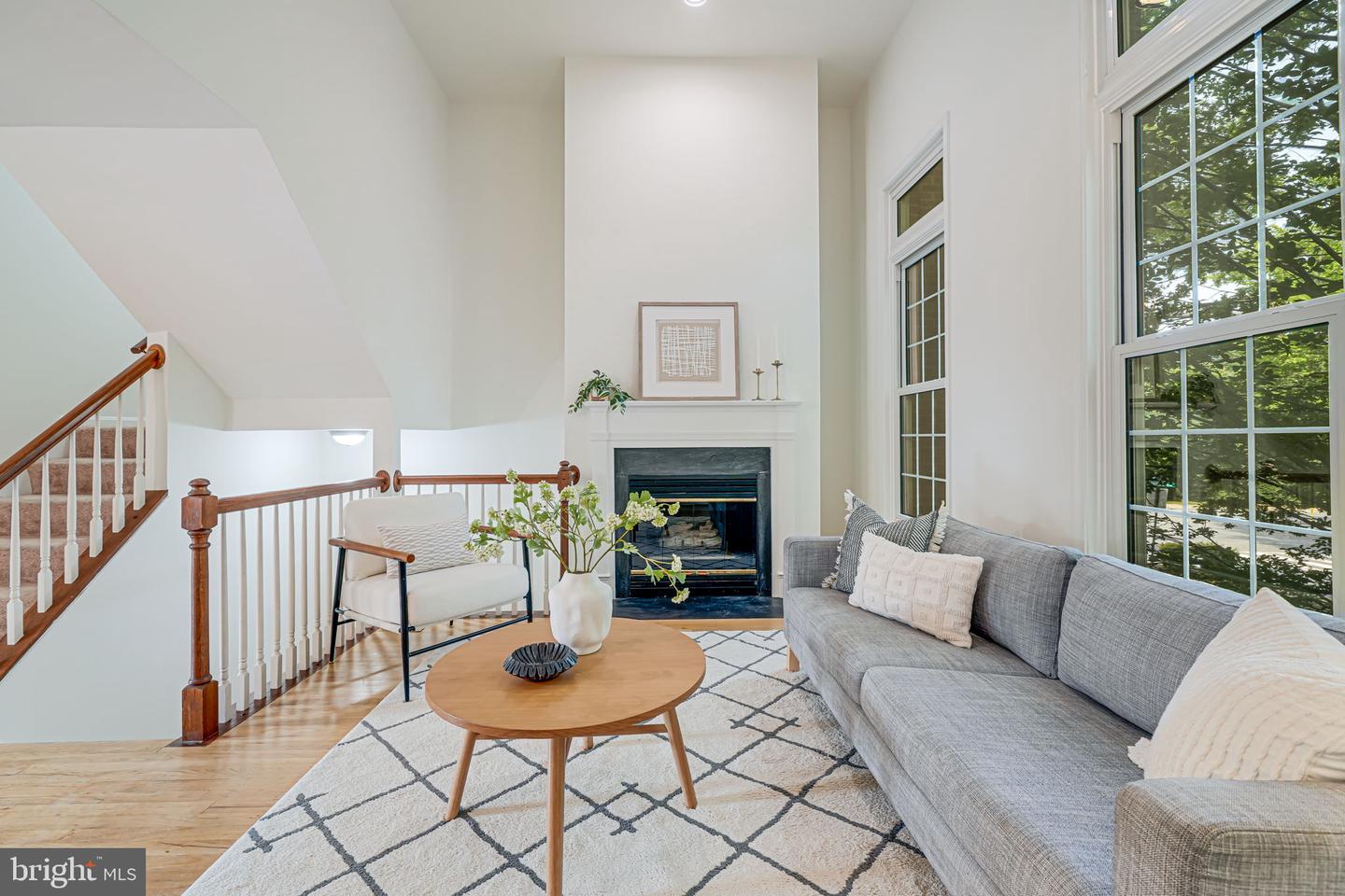 2426 N HAMPTON DR, ALEXANDRIA, Virginia 22311, 3 Bedrooms Bedrooms, ,2 BathroomsBathrooms,Residential,For sale,2426 N HAMPTON DR,VAAX2045838 MLS # VAAX2045838