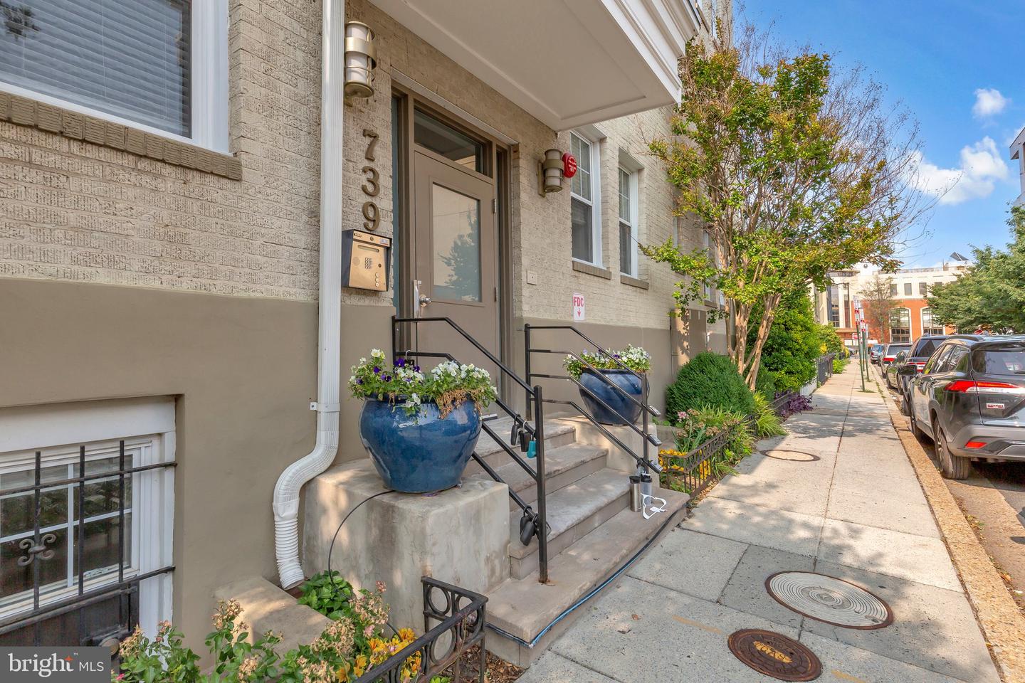 739 NEWTON PL NW #105, WASHINGTON, District Of Columbia 20010, 1 Bedroom Bedrooms, ,1 BathroomBathrooms,Residential,For sale,739 NEWTON PL NW #105,DCDC2203008 MLS # DCDC2203008