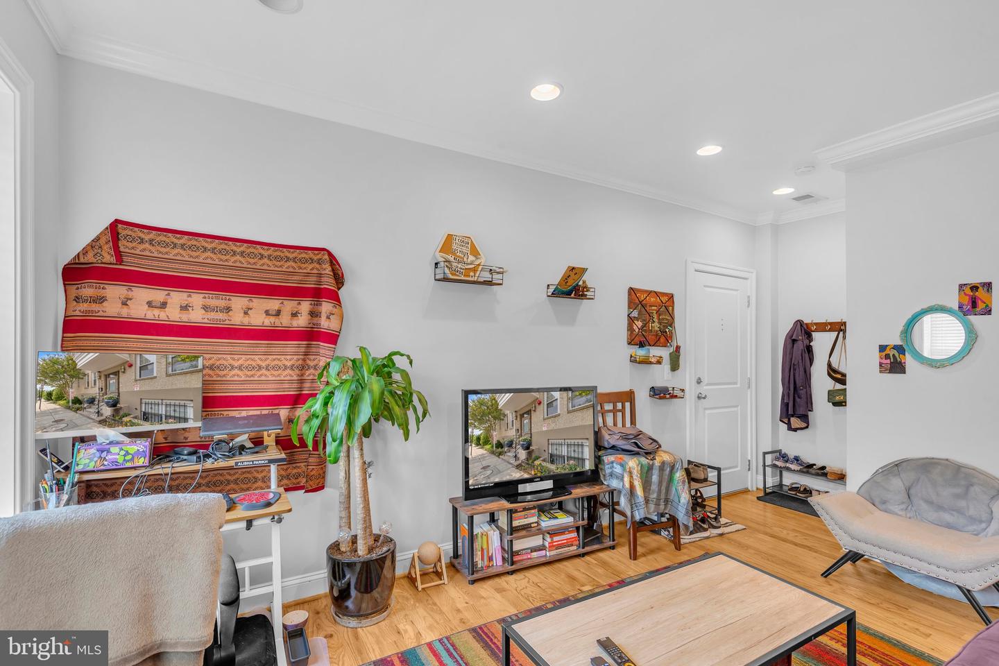 739 NEWTON PL NW #105, WASHINGTON, District Of Columbia 20010, 1 Bedroom Bedrooms, ,1 BathroomBathrooms,Residential,For sale,739 NEWTON PL NW #105,DCDC2203008 MLS # DCDC2203008