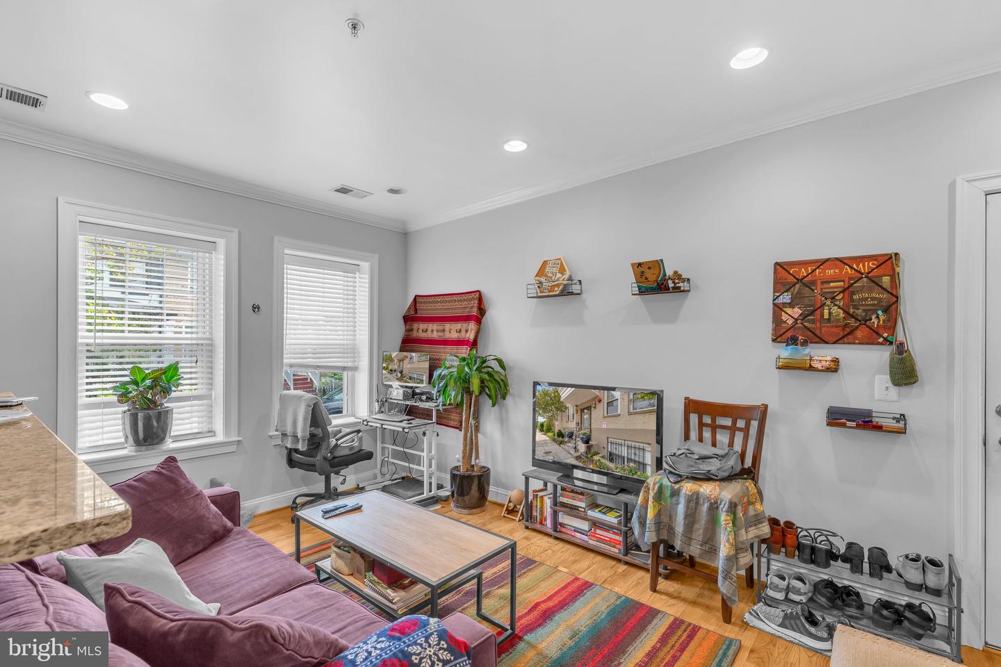739 NEWTON PL NW #105, WASHINGTON, District Of Columbia 20010, 1 Bedroom Bedrooms, ,1 BathroomBathrooms,Residential,For sale,739 NEWTON PL NW #105,DCDC2203008 MLS # DCDC2203008