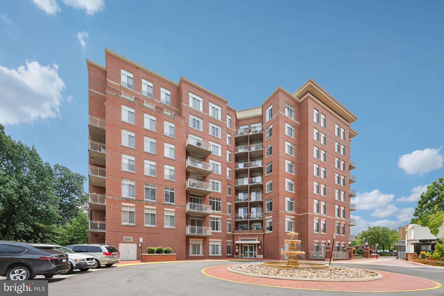 4480 MARKET COMMONS DR #416, FAIRFAX, Virginia 22033, 2 Bedrooms Bedrooms, ,2 BathroomsBathrooms,Residential,For sale,4480 MARKET COMMONS DR #416,VAFX2243988 MLS # VAFX2243988