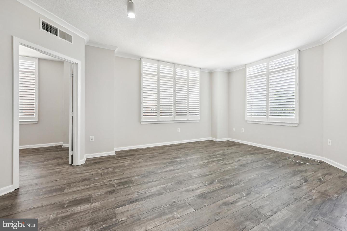 4480 MARKET COMMONS DR #416, FAIRFAX, Virginia 22033, 2 Bedrooms Bedrooms, ,2 BathroomsBathrooms,Residential,For sale,4480 MARKET COMMONS DR #416,VAFX2243988 MLS # VAFX2243988