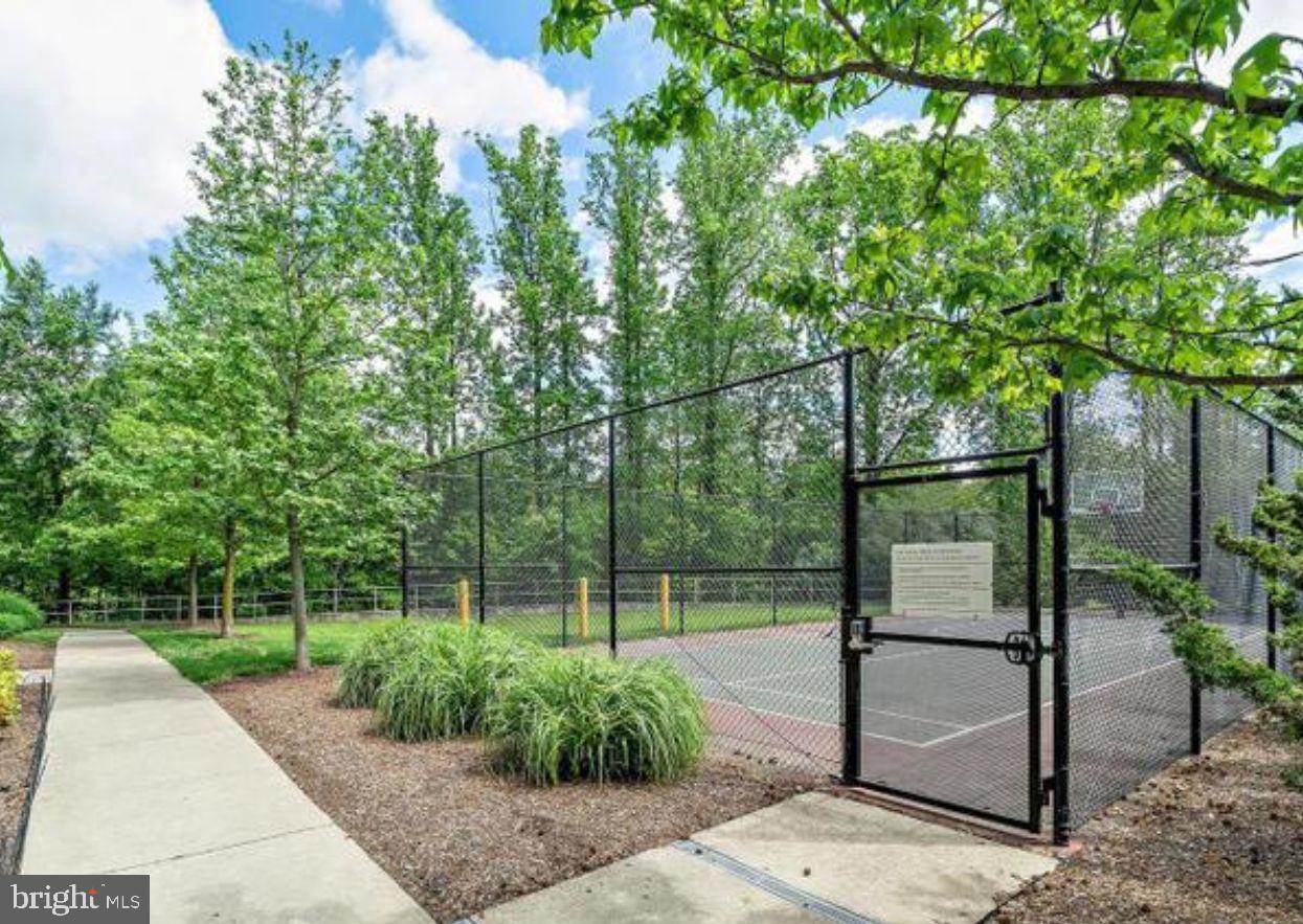 4480 MARKET COMMONS DR #416, FAIRFAX, Virginia 22033, 2 Bedrooms Bedrooms, ,2 BathroomsBathrooms,Residential,For sale,4480 MARKET COMMONS DR #416,VAFX2243988 MLS # VAFX2243988