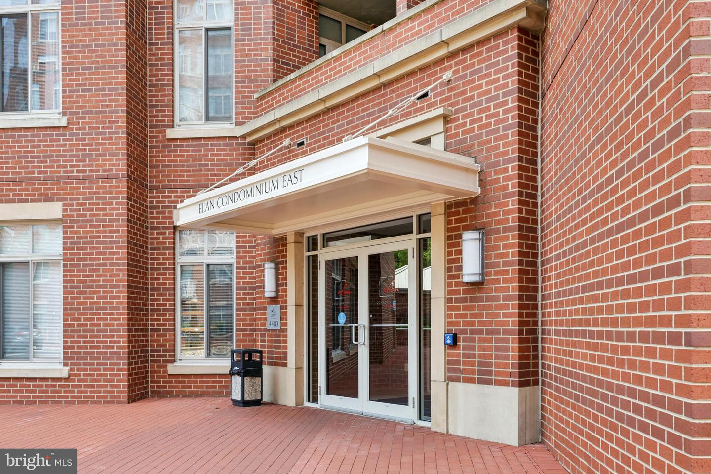 4480 MARKET COMMONS DR #416, FAIRFAX, Virginia 22033, 2 Bedrooms Bedrooms, ,2 BathroomsBathrooms,Residential,For sale,4480 MARKET COMMONS DR #416,VAFX2243988 MLS # VAFX2243988