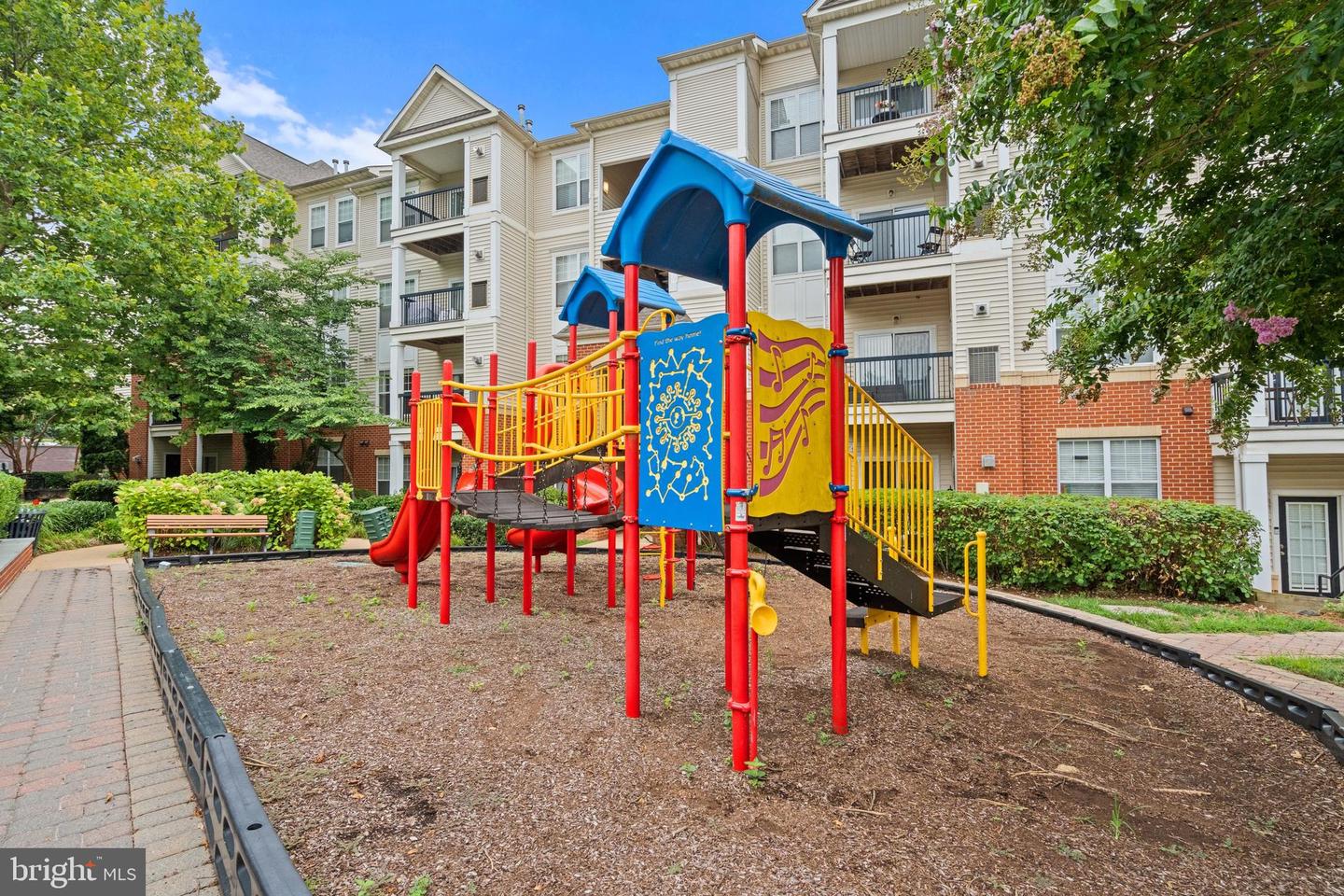 11345 ARISTOTLE DR #6-311, FAIRFAX, Virginia 22030, 2 Bedrooms Bedrooms, ,1 BathroomBathrooms,Residential,For sale,11345 ARISTOTLE DR #6-311,VAFX2244040 MLS # VAFX2244040