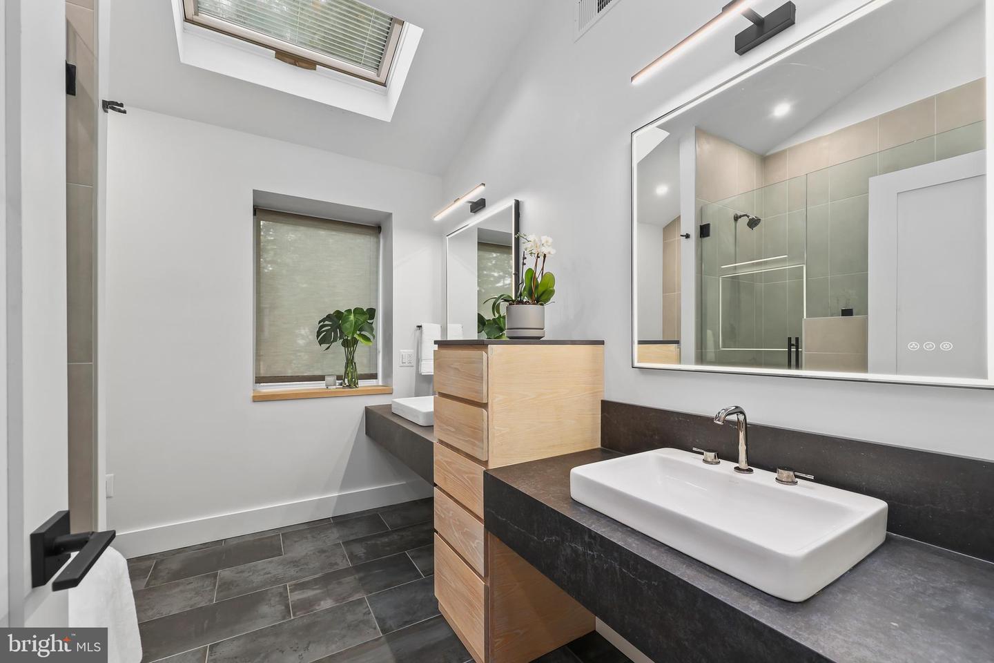 2201 BURGEE CT, RESTON, Virginia 20191, 5 Bedrooms Bedrooms, ,3 BathroomsBathrooms,Residential,For sale,2201 BURGEE CT,VAFX2244050 MLS # VAFX2244050