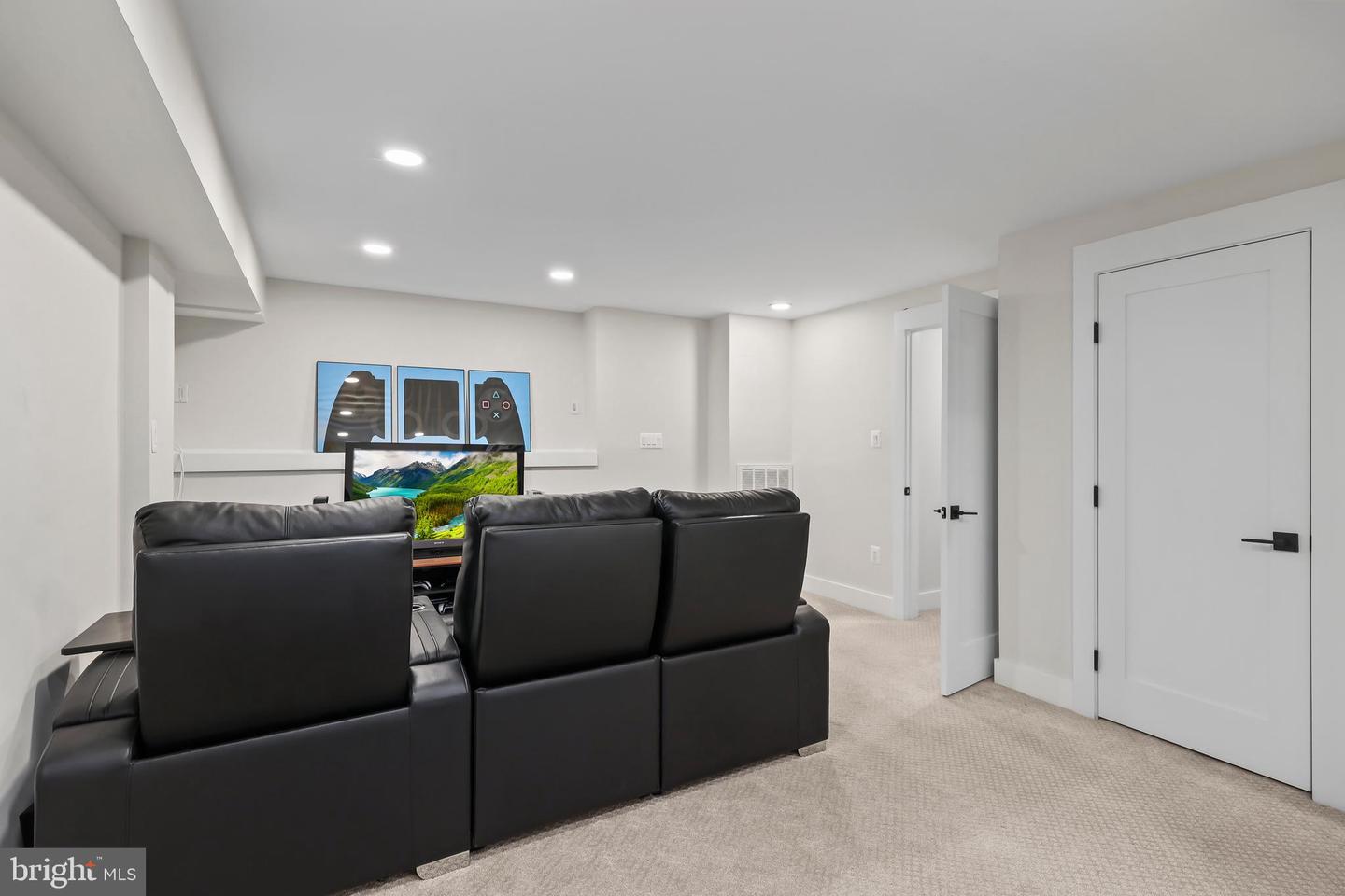 2201 BURGEE CT, RESTON, Virginia 20191, 5 Bedrooms Bedrooms, ,3 BathroomsBathrooms,Residential,For sale,2201 BURGEE CT,VAFX2244050 MLS # VAFX2244050