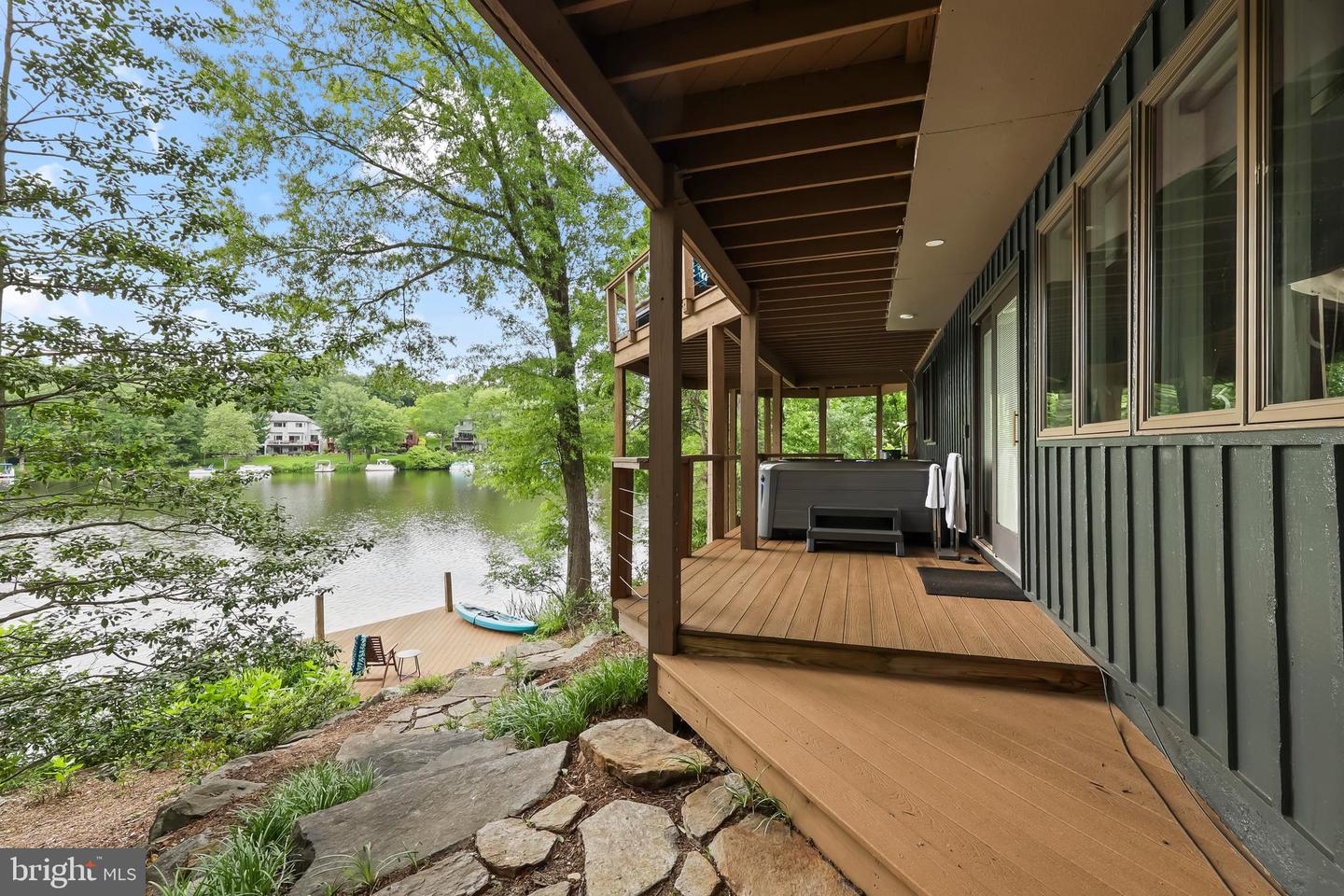 2201 BURGEE CT, RESTON, Virginia 20191, 5 Bedrooms Bedrooms, ,3 BathroomsBathrooms,Residential,For sale,2201 BURGEE CT,VAFX2244050 MLS # VAFX2244050