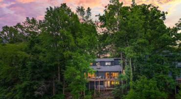 2201 BURGEE CT, RESTON, Virginia 20191, 5 Bedrooms Bedrooms, ,3 BathroomsBathrooms,Residential,For sale,2201 BURGEE CT,VAFX2244050 MLS # VAFX2244050