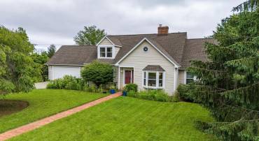 814 LAMMERMOOR DR, STAUNTON, Virginia 24401, 5 Bedrooms Bedrooms, ,3 BathroomsBathrooms,Residential,814 LAMMERMOOR DR,664903 MLS # 664903