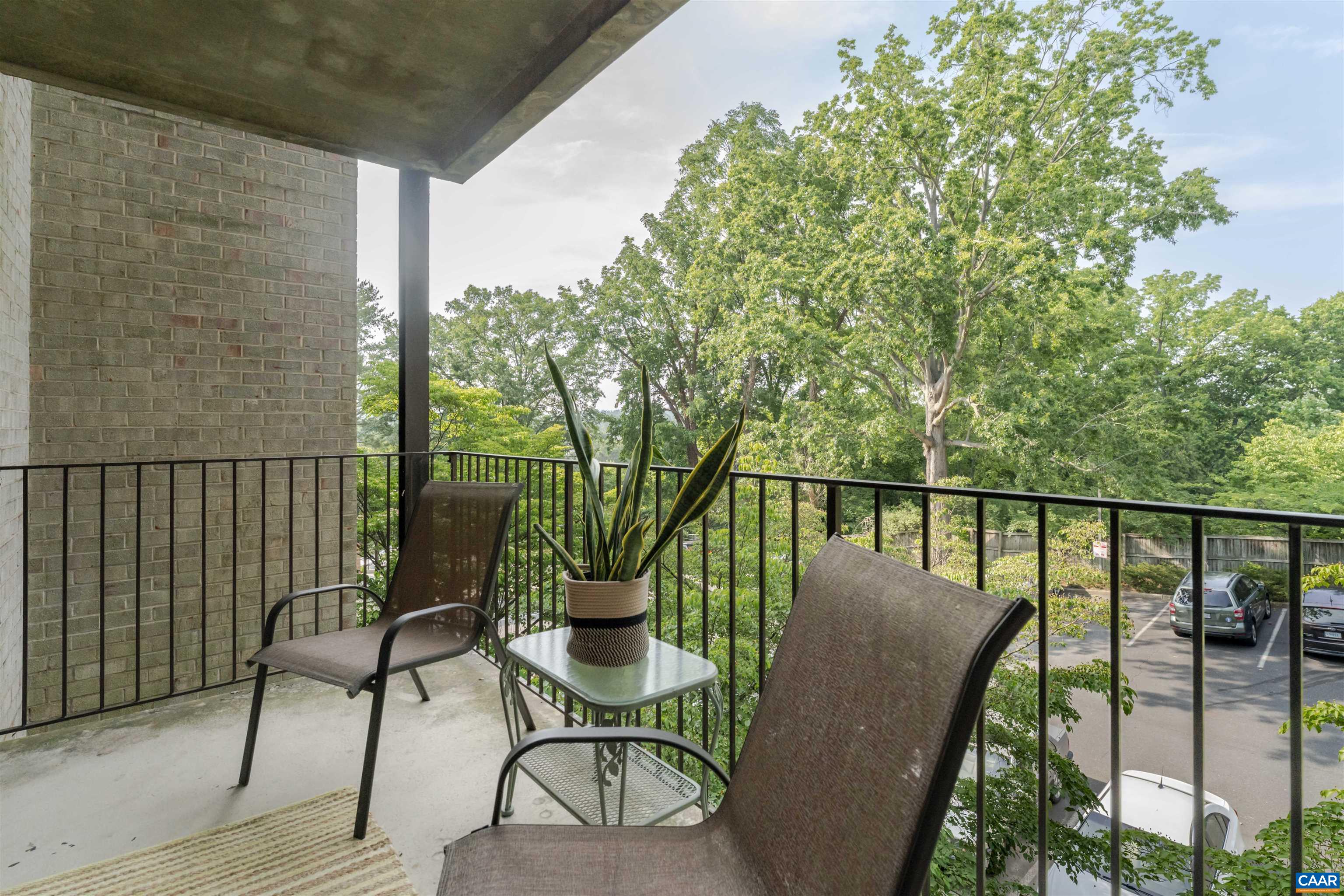 511 N 1ST ST, CHARLOTTESVILLE, Virginia 22902, 1 Bedroom Bedrooms, ,1 BathroomBathrooms,Residential,511 N 1ST ST,665489 MLS # 665489
