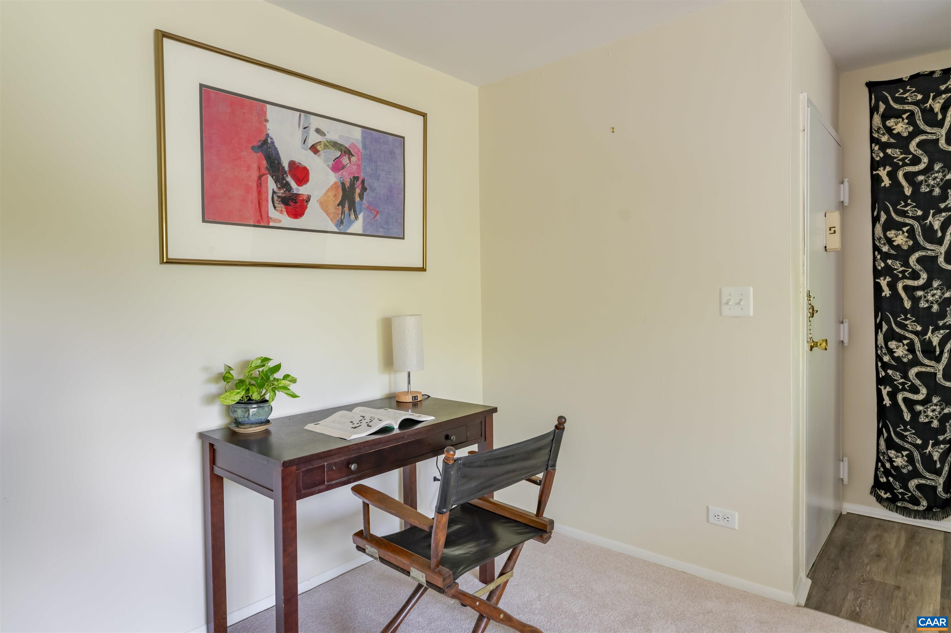 511 N 1ST ST, CHARLOTTESVILLE, Virginia 22902, 1 Bedroom Bedrooms, ,1 BathroomBathrooms,Residential,511 N 1ST ST,665489 MLS # 665489