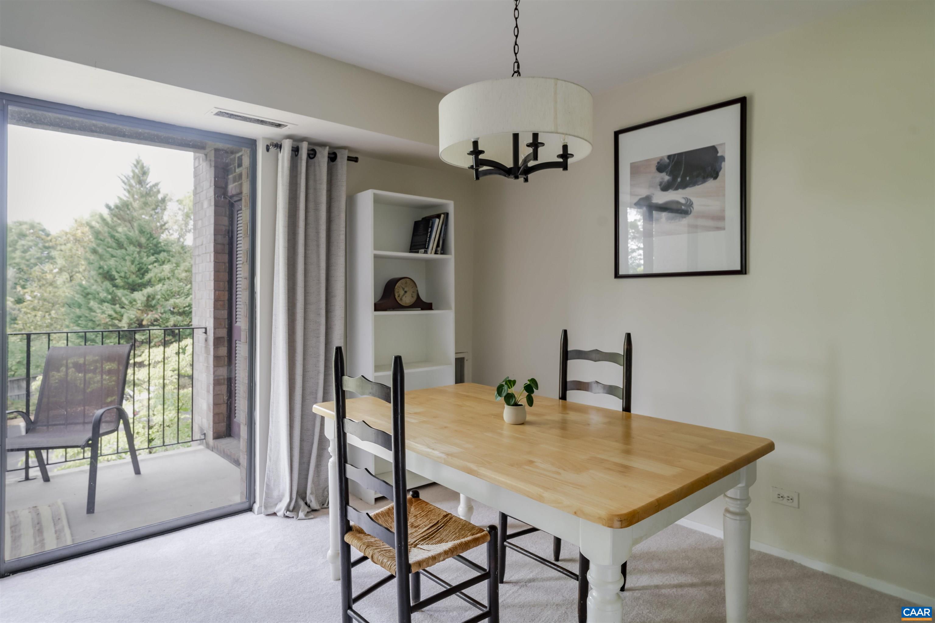 511 N 1ST ST, CHARLOTTESVILLE, Virginia 22902, 1 Bedroom Bedrooms, ,1 BathroomBathrooms,Residential,511 N 1ST ST,665489 MLS # 665489