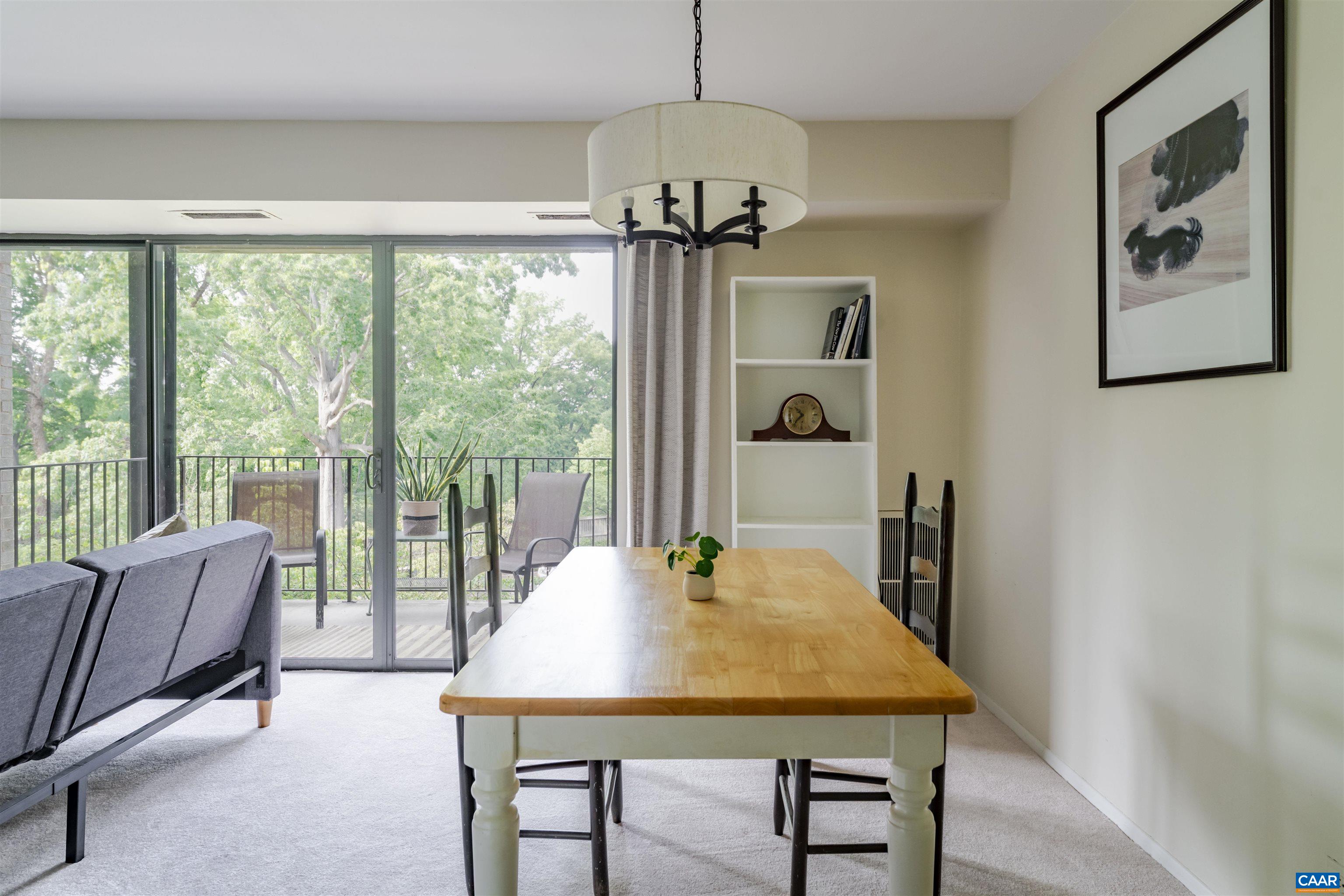 511 N 1ST ST, CHARLOTTESVILLE, Virginia 22902, 1 Bedroom Bedrooms, ,1 BathroomBathrooms,Residential,511 N 1ST ST,665489 MLS # 665489