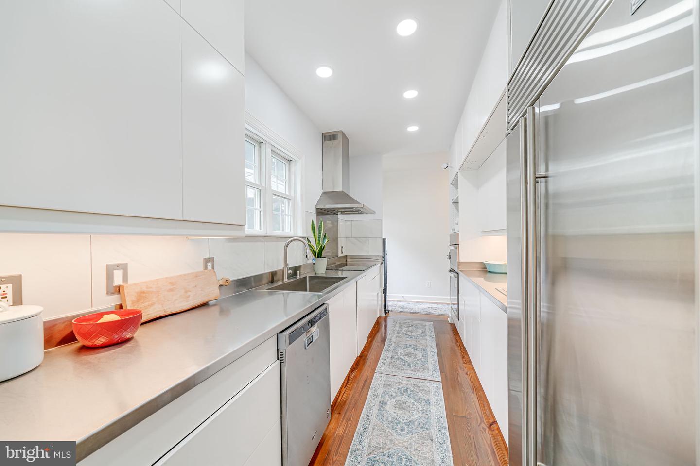 1620 N GEORGE MASON DR, ARLINGTON, Virginia 22205, 4 Bedrooms Bedrooms, ,4 BathroomsBathrooms,Residential,For sale,1620 N GEORGE MASON DR,VAAR2058362 MLS # VAAR2058362