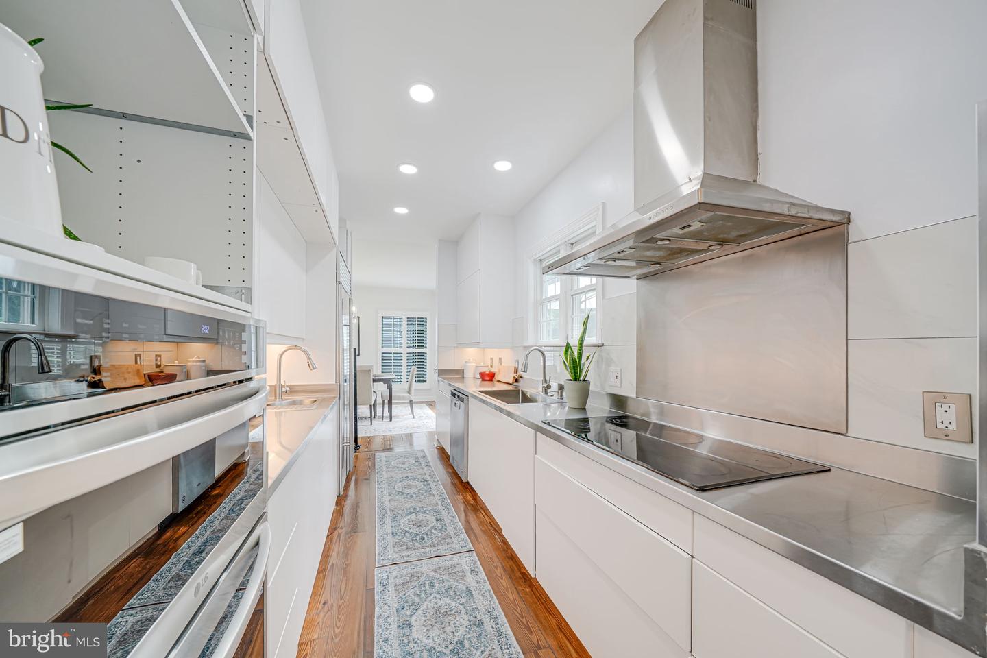 1620 N GEORGE MASON DR, ARLINGTON, Virginia 22205, 4 Bedrooms Bedrooms, ,4 BathroomsBathrooms,Residential,For sale,1620 N GEORGE MASON DR,VAAR2058362 MLS # VAAR2058362