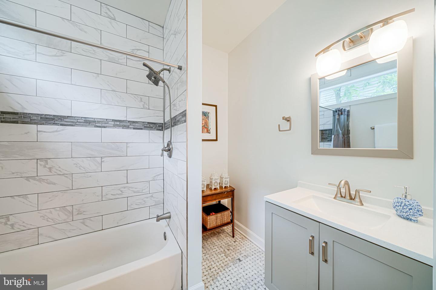1620 N GEORGE MASON DR, ARLINGTON, Virginia 22205, 4 Bedrooms Bedrooms, ,4 BathroomsBathrooms,Residential,For sale,1620 N GEORGE MASON DR,VAAR2058362 MLS # VAAR2058362