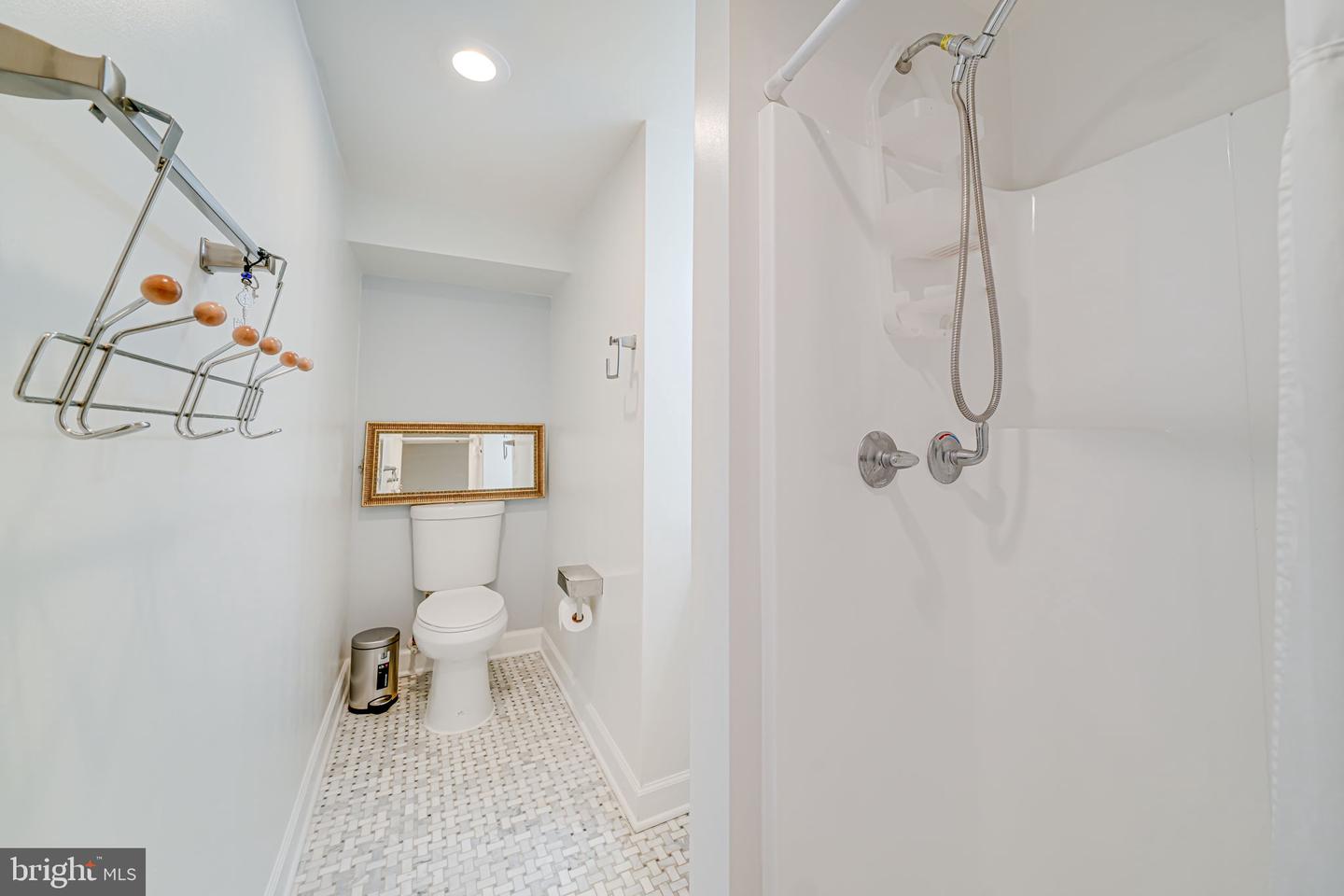 1620 N GEORGE MASON DR, ARLINGTON, Virginia 22205, 4 Bedrooms Bedrooms, ,4 BathroomsBathrooms,Residential,For sale,1620 N GEORGE MASON DR,VAAR2058362 MLS # VAAR2058362