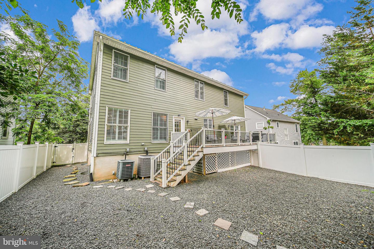 1620 N GEORGE MASON DR, ARLINGTON, Virginia 22205, 4 Bedrooms Bedrooms, ,4 BathroomsBathrooms,Residential,For sale,1620 N GEORGE MASON DR,VAAR2058362 MLS # VAAR2058362