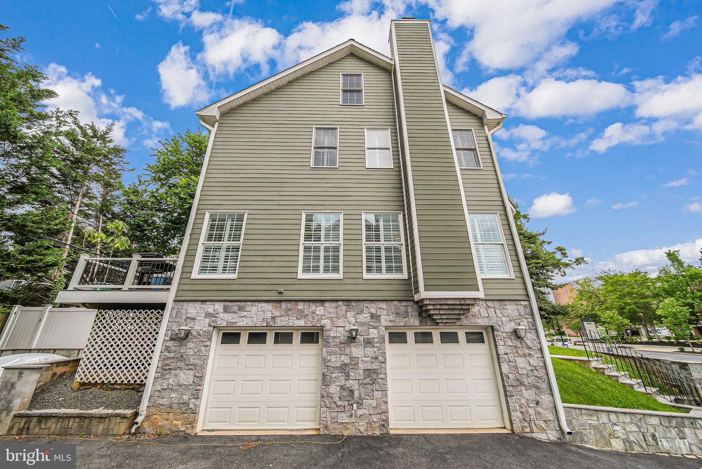 1620 N GEORGE MASON DR, ARLINGTON, Virginia 22205, 4 Bedrooms Bedrooms, ,4 BathroomsBathrooms,Residential,For sale,1620 N GEORGE MASON DR,VAAR2058362 MLS # VAAR2058362