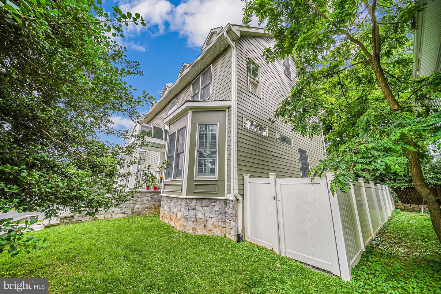 1620 N GEORGE MASON DR, ARLINGTON, Virginia 22205, 4 Bedrooms Bedrooms, ,4 BathroomsBathrooms,Residential,For sale,1620 N GEORGE MASON DR,VAAR2058362 MLS # VAAR2058362