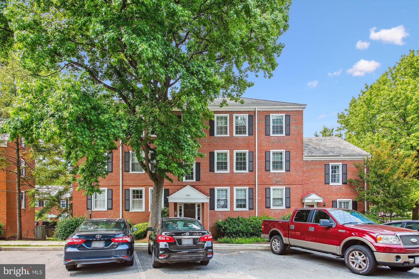 2802 S COLUMBUS ST #A2, ARLINGTON, Virginia 22206, 2 Bedrooms Bedrooms, ,2 BathroomsBathrooms,Residential,For sale,2802 S COLUMBUS ST #A2,VAAX2045842 MLS # VAAX2045842