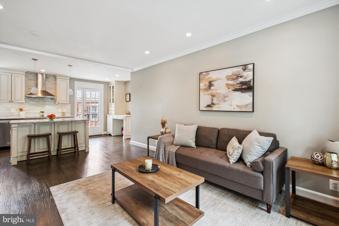 2802 S COLUMBUS ST #A2, ARLINGTON, Virginia 22206, 2 Bedrooms Bedrooms, ,2 BathroomsBathrooms,Residential,For sale,2802 S COLUMBUS ST #A2,VAAX2045842 MLS # VAAX2045842