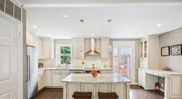 2802 S COLUMBUS ST #A2, ARLINGTON, Virginia 22206, 2 Bedrooms Bedrooms, ,2 BathroomsBathrooms,Residential,For sale,2802 S COLUMBUS ST #A2,VAAX2045842 MLS # VAAX2045842