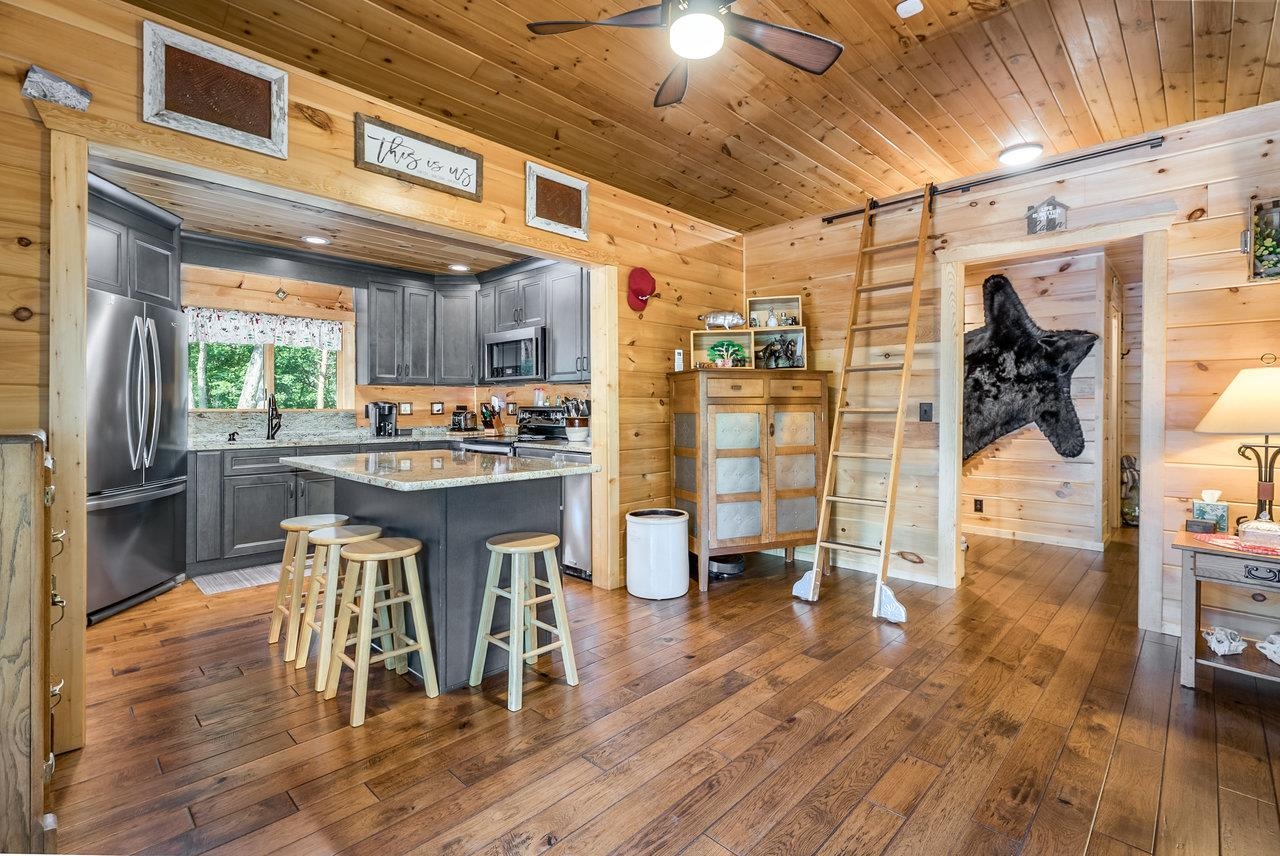 3940 US HWY 340, STANLEY, Virginia 22851, 1 Bedroom Bedrooms, ,2 BathroomsBathrooms,Residential,3940 US HWY 340,665496 MLS # 665496