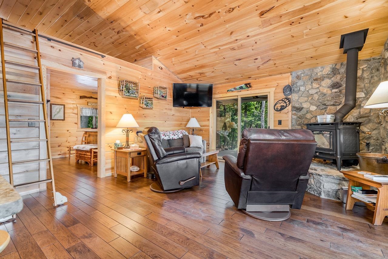 3940 US HWY 340, STANLEY, Virginia 22851, 1 Bedroom Bedrooms, ,2 BathroomsBathrooms,Residential,3940 US HWY 340,665496 MLS # 665496