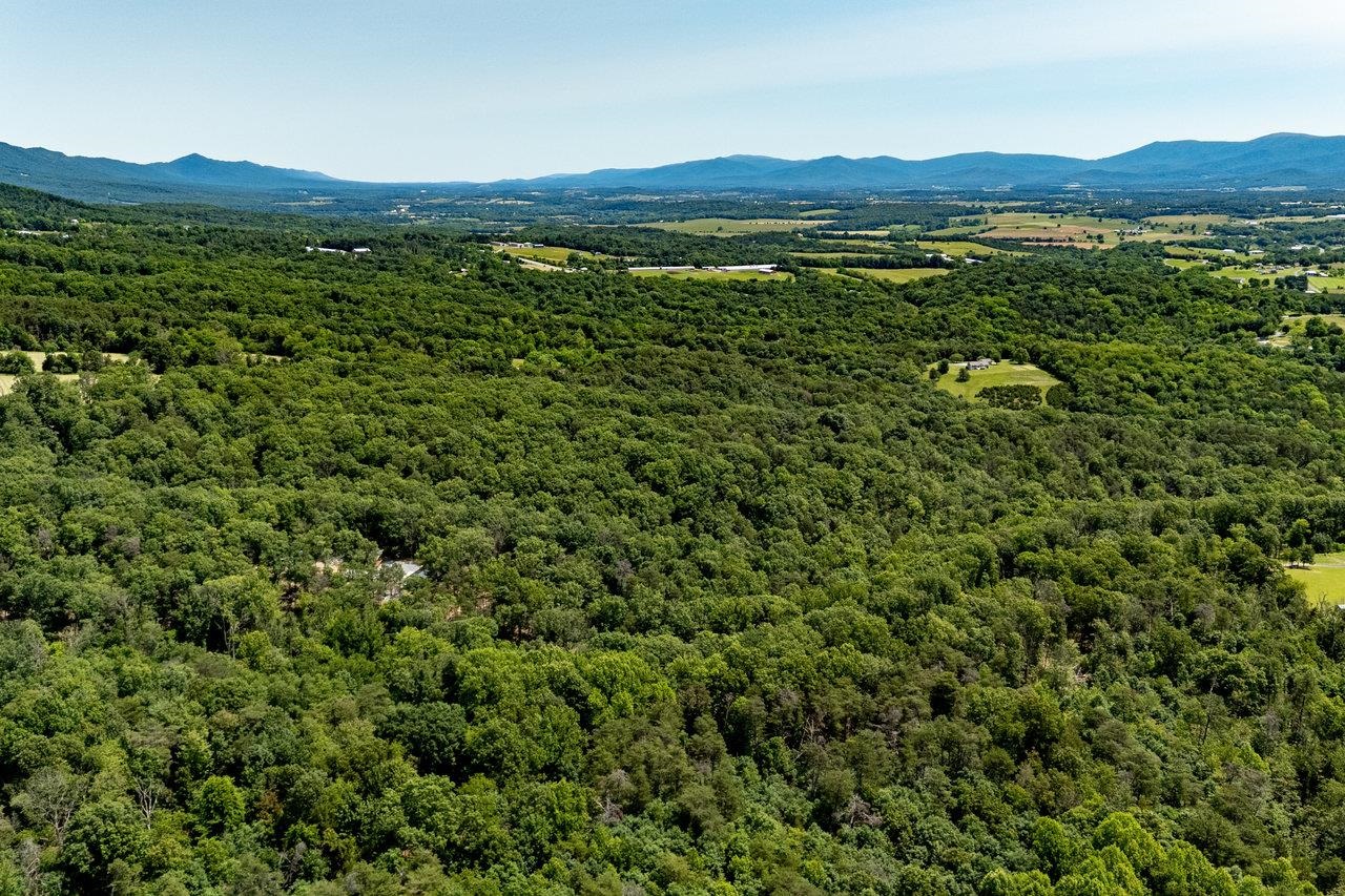 3940 US HWY 340, STANLEY, Virginia 22851, 1 Bedroom Bedrooms, ,2 BathroomsBathrooms,Residential,3940 US HWY 340,665496 MLS # 665496