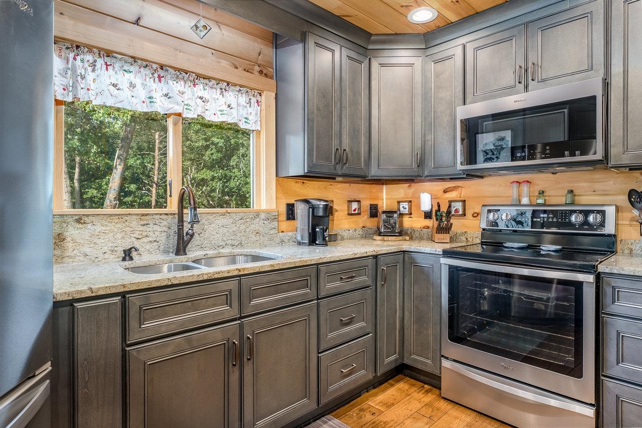 3940 US HWY 340, STANLEY, Virginia 22851, 1 Bedroom Bedrooms, ,2 BathroomsBathrooms,Residential,3940 US HWY 340,665496 MLS # 665496
