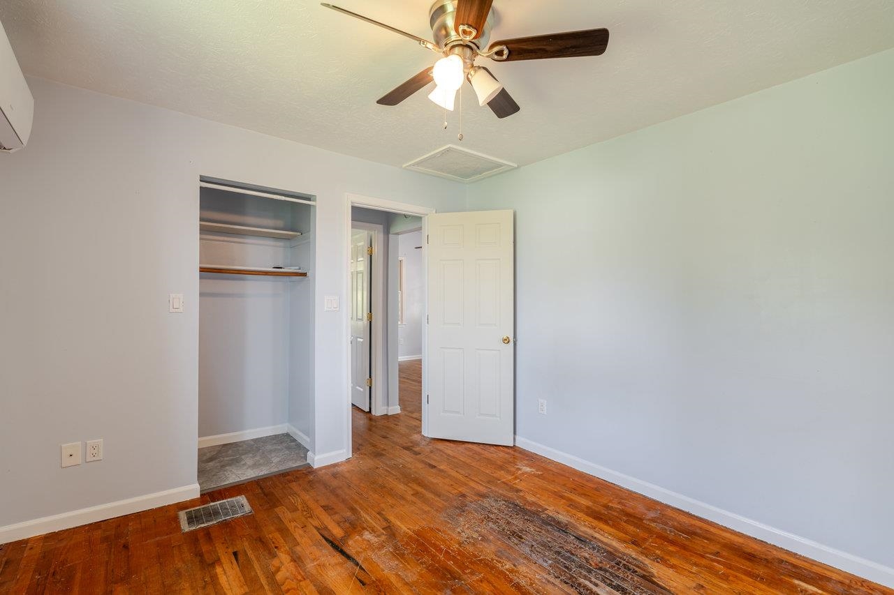 209 PARK AVE, GROTTOES, Virginia 24441, 2 Bedrooms Bedrooms, ,2 BathroomsBathrooms,Residential,209 PARK AVE,665497 MLS # 665497