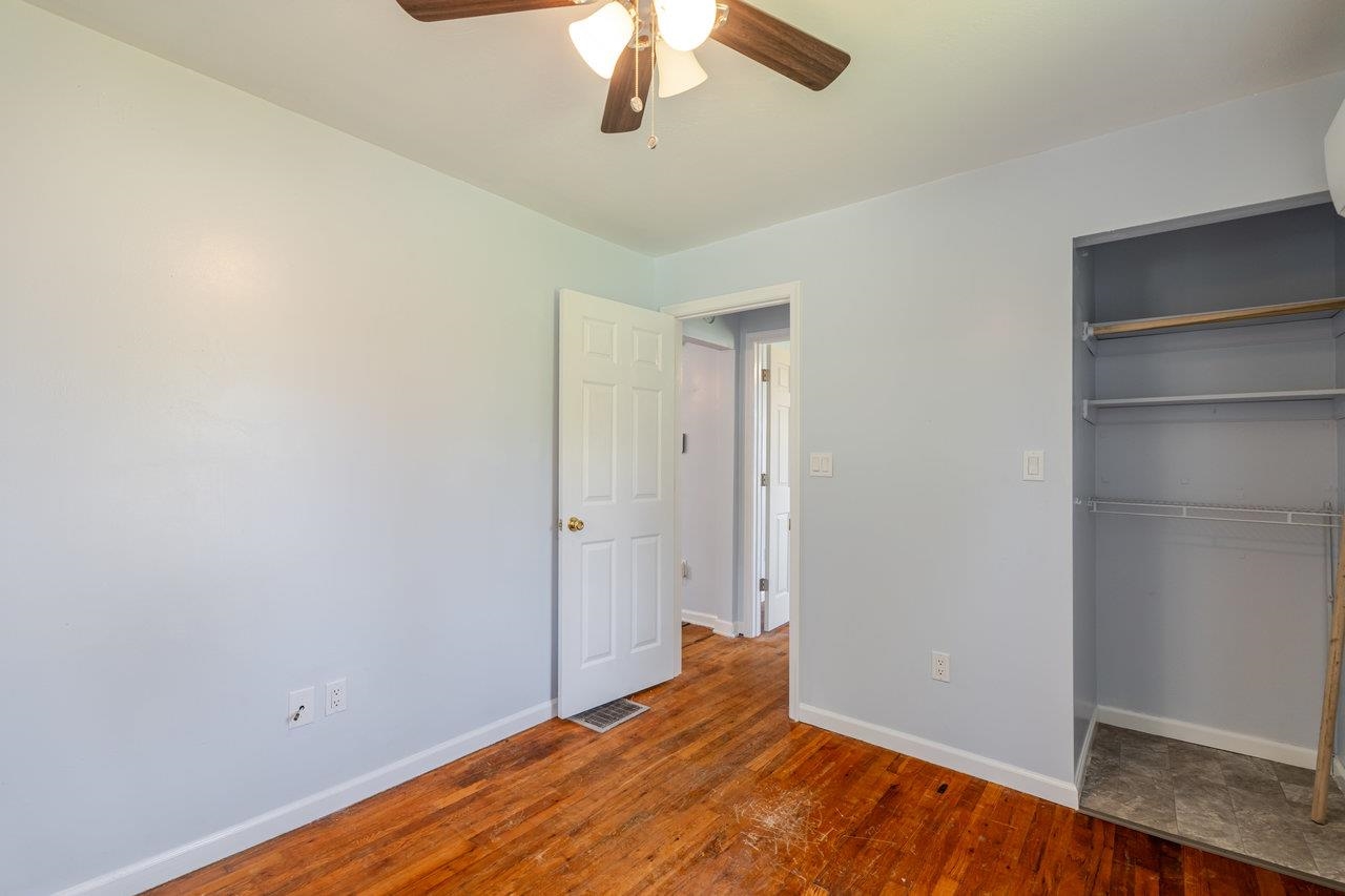 209 PARK AVE, GROTTOES, Virginia 24441, 2 Bedrooms Bedrooms, ,2 BathroomsBathrooms,Residential,209 PARK AVE,665497 MLS # 665497