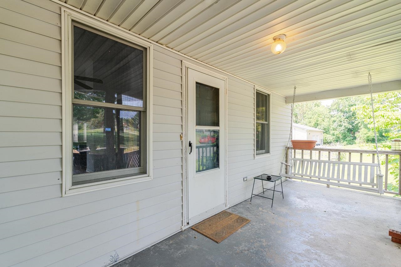 209 PARK AVE, GROTTOES, Virginia 24441, 2 Bedrooms Bedrooms, ,2 BathroomsBathrooms,Residential,209 PARK AVE,665497 MLS # 665497