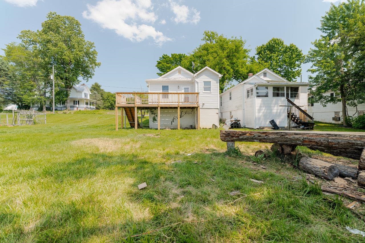 209 PARK AVE, GROTTOES, Virginia 24441, 2 Bedrooms Bedrooms, ,2 BathroomsBathrooms,Residential,209 PARK AVE,665497 MLS # 665497
