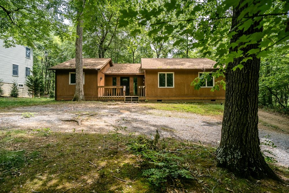417 ALLEGHANY DR, MCGAHEYSVILLE, Virginia 22840, 3 Bedrooms Bedrooms, ,2 BathroomsBathrooms,Residential,417 ALLEGHANY DR,665499 MLS # 665499