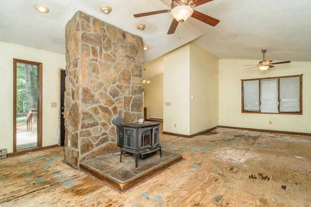 417 ALLEGHANY DR, MCGAHEYSVILLE, Virginia 22840, 3 Bedrooms Bedrooms, ,2 BathroomsBathrooms,Residential,417 ALLEGHANY DR,665499 MLS # 665499