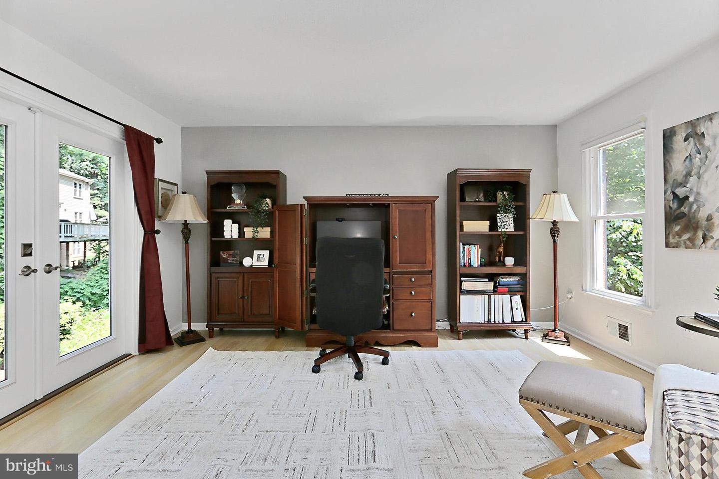 6104 ARRINGTON DR, FAIRFAX STATION, Virginia 22039, 4 Bedrooms Bedrooms, ,2 BathroomsBathrooms,Residential,For sale,6104 ARRINGTON DR,VAFX2244072 MLS # VAFX2244072