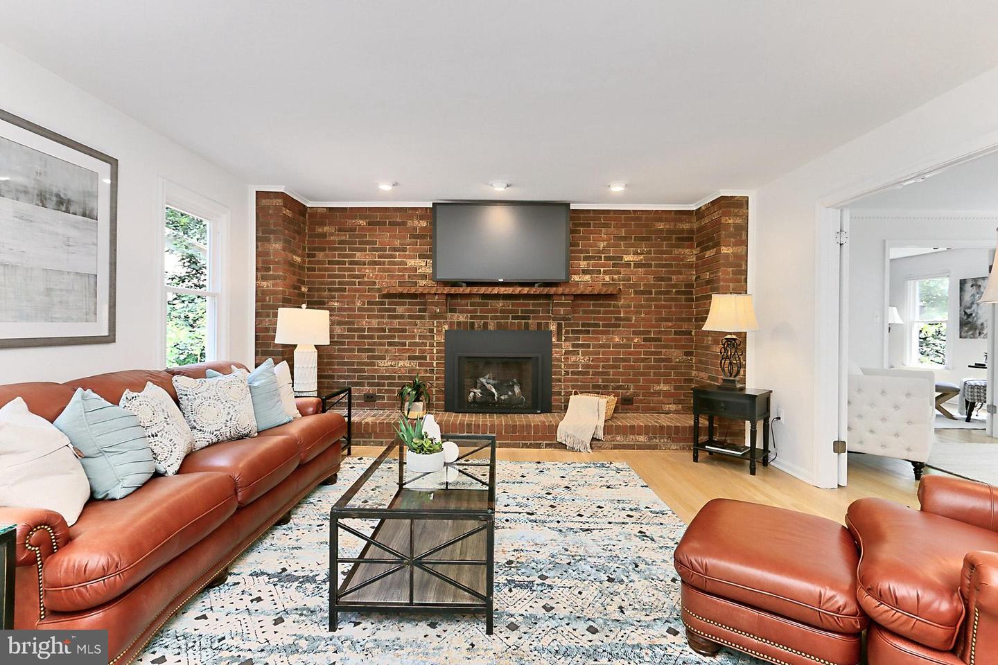 6104 ARRINGTON DR, FAIRFAX STATION, Virginia 22039, 4 Bedrooms Bedrooms, ,2 BathroomsBathrooms,Residential,For sale,6104 ARRINGTON DR,VAFX2244072 MLS # VAFX2244072