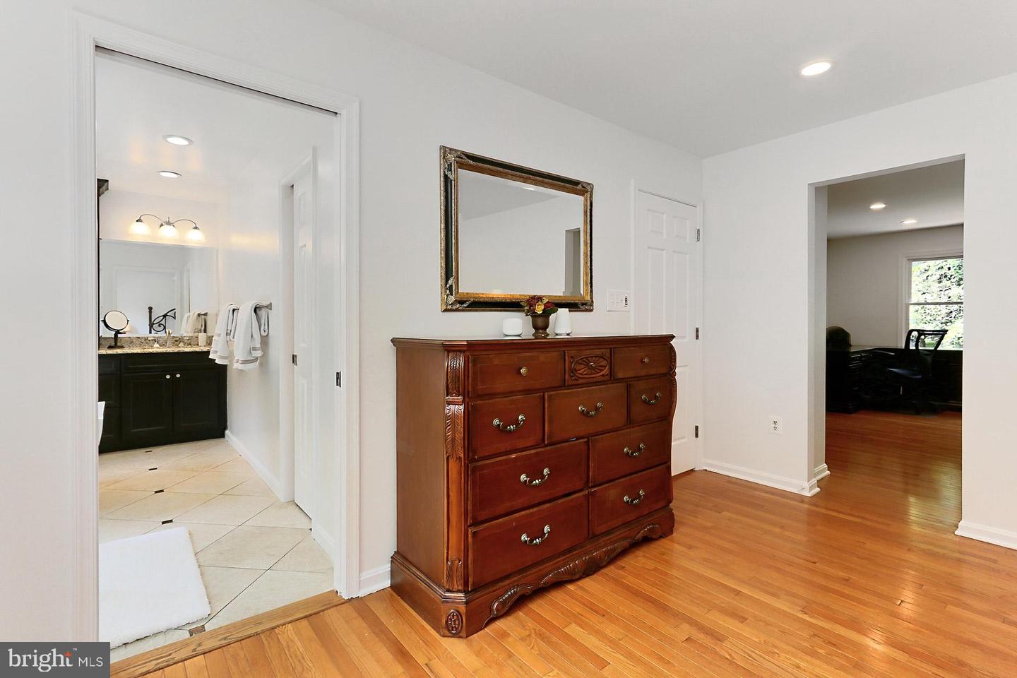 6104 ARRINGTON DR, FAIRFAX STATION, Virginia 22039, 4 Bedrooms Bedrooms, ,2 BathroomsBathrooms,Residential,For sale,6104 ARRINGTON DR,VAFX2244072 MLS # VAFX2244072