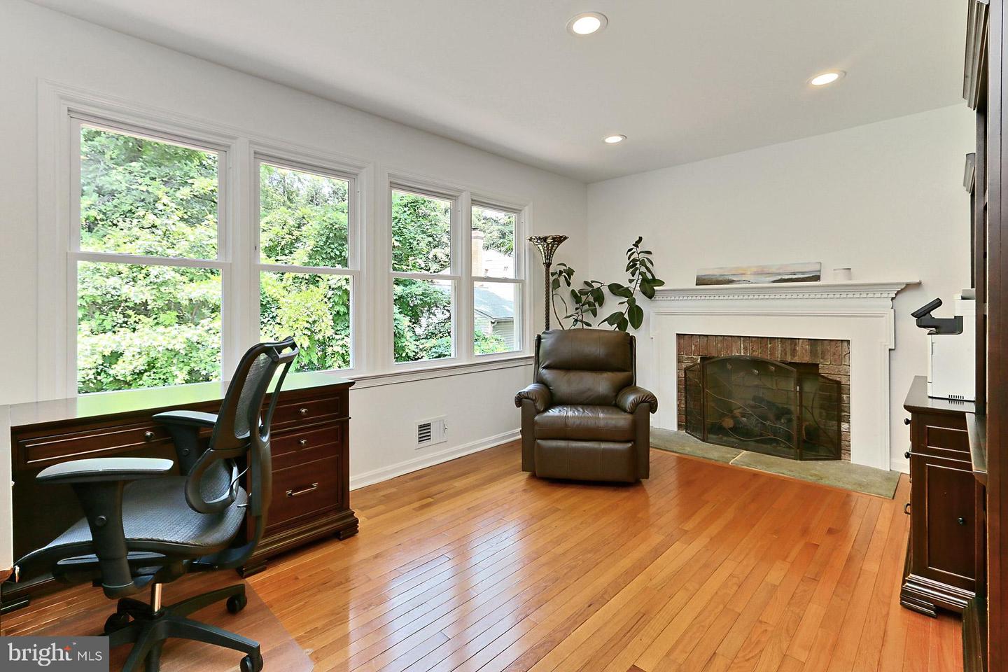 6104 ARRINGTON DR, FAIRFAX STATION, Virginia 22039, 4 Bedrooms Bedrooms, ,2 BathroomsBathrooms,Residential,For sale,6104 ARRINGTON DR,VAFX2244072 MLS # VAFX2244072