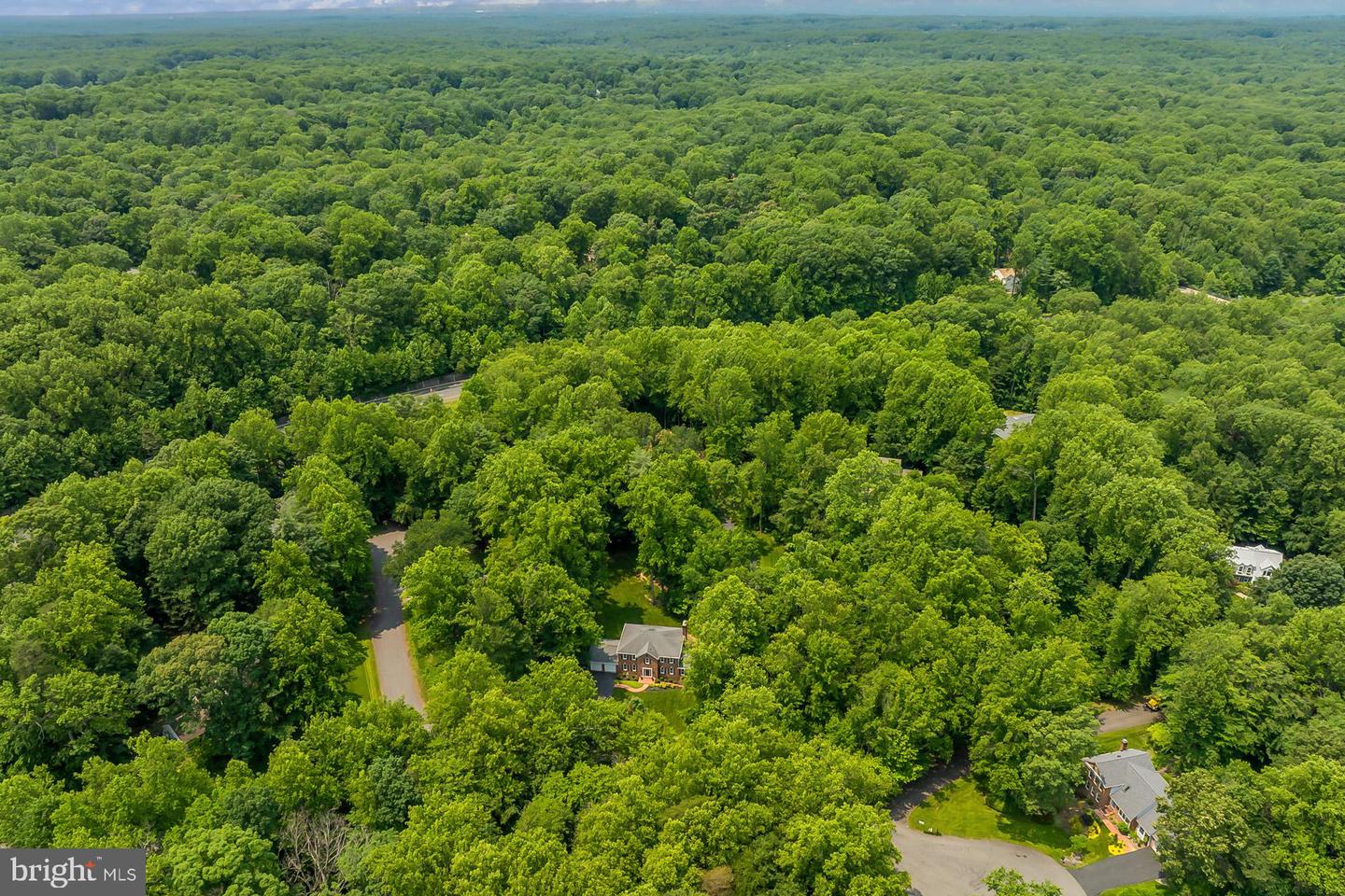 6104 ARRINGTON DR, FAIRFAX STATION, Virginia 22039, 4 Bedrooms Bedrooms, ,2 BathroomsBathrooms,Residential,For sale,6104 ARRINGTON DR,VAFX2244072 MLS # VAFX2244072