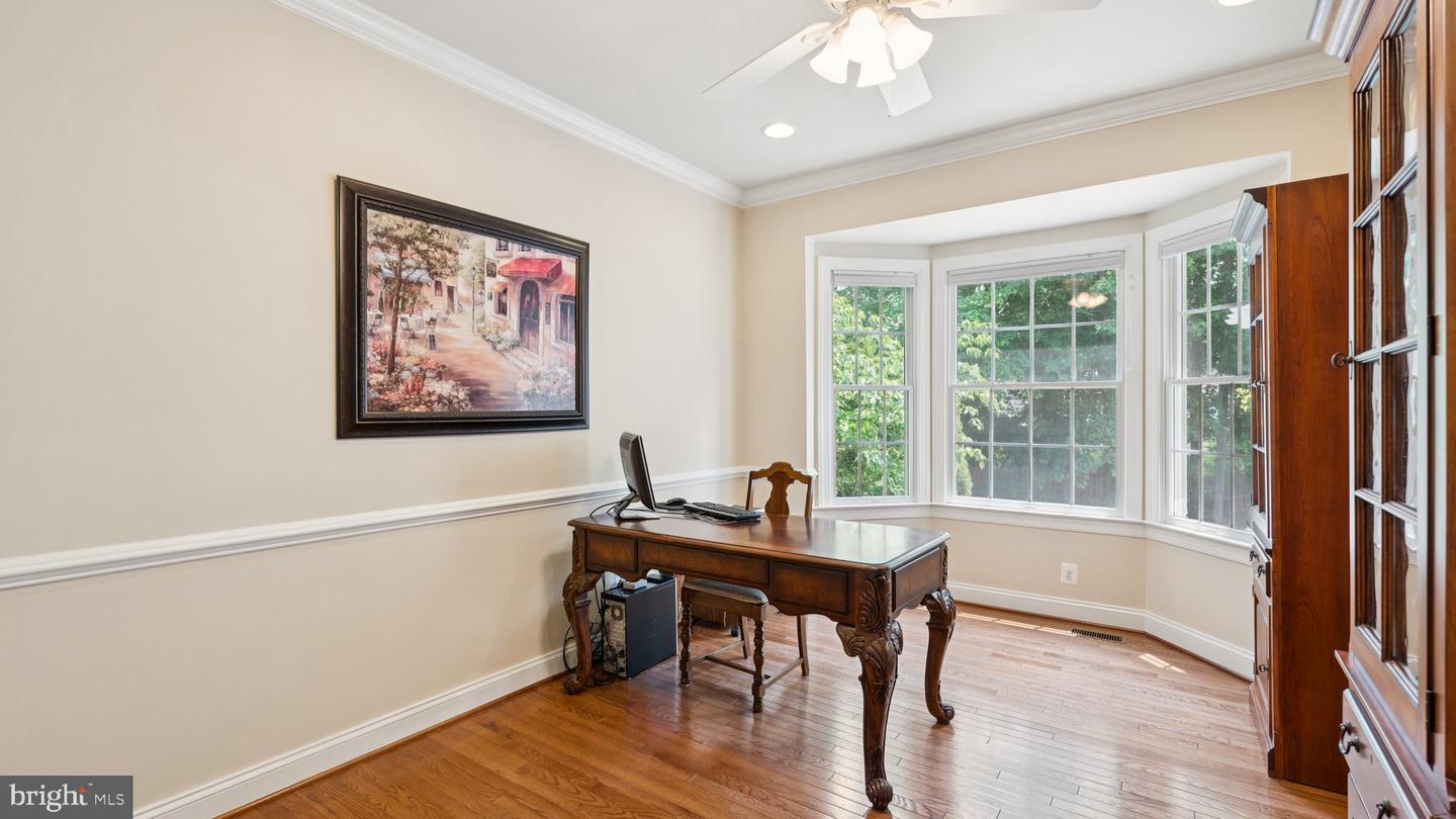 5905 BERRYVILLE CT, HAYMARKET, Virginia 20169, 6 Bedrooms Bedrooms, ,4 BathroomsBathrooms,Residential,For sale,5905 BERRYVILLE CT,VAPW2095834 MLS # VAPW2095834
