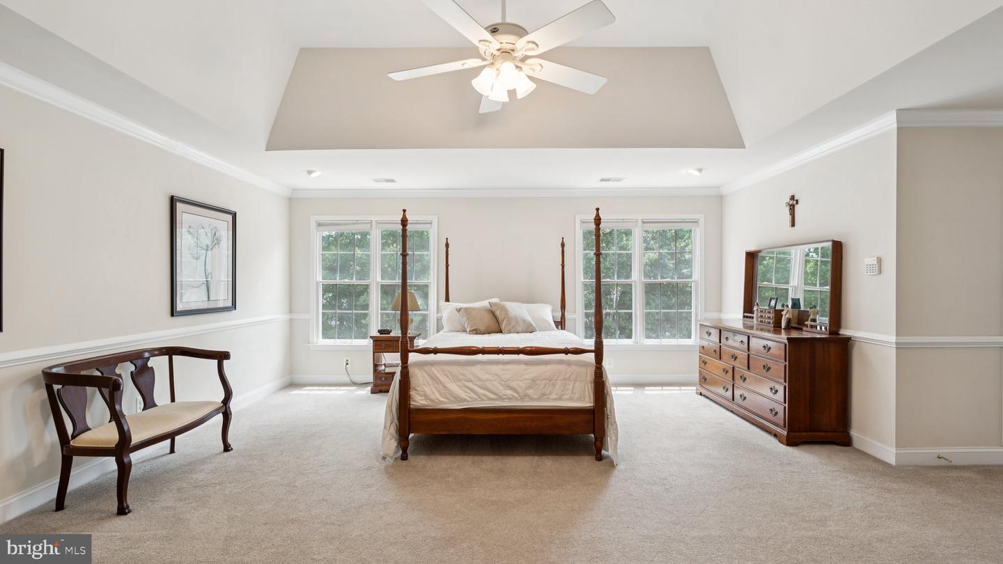 5905 BERRYVILLE CT, HAYMARKET, Virginia 20169, 6 Bedrooms Bedrooms, ,4 BathroomsBathrooms,Residential,For sale,5905 BERRYVILLE CT,VAPW2095834 MLS # VAPW2095834