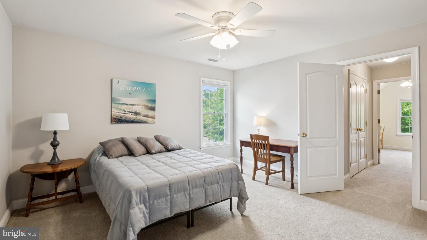 5905 BERRYVILLE CT, HAYMARKET, Virginia 20169, 6 Bedrooms Bedrooms, ,4 BathroomsBathrooms,Residential,For sale,5905 BERRYVILLE CT,VAPW2095834 MLS # VAPW2095834