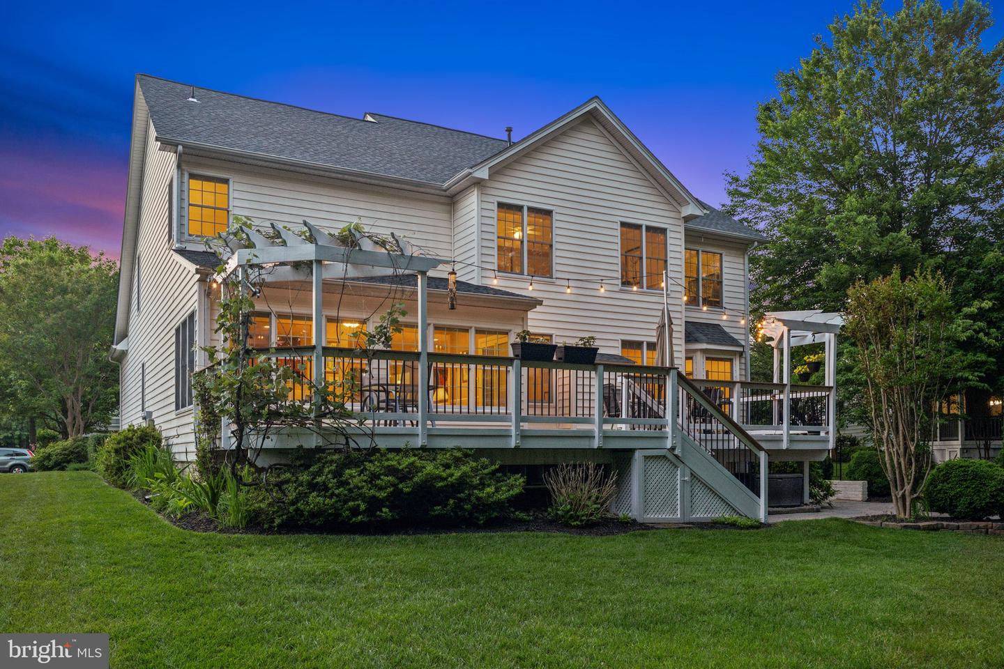 5905 BERRYVILLE CT, HAYMARKET, Virginia 20169, 6 Bedrooms Bedrooms, ,4 BathroomsBathrooms,Residential,For sale,5905 BERRYVILLE CT,VAPW2095834 MLS # VAPW2095834