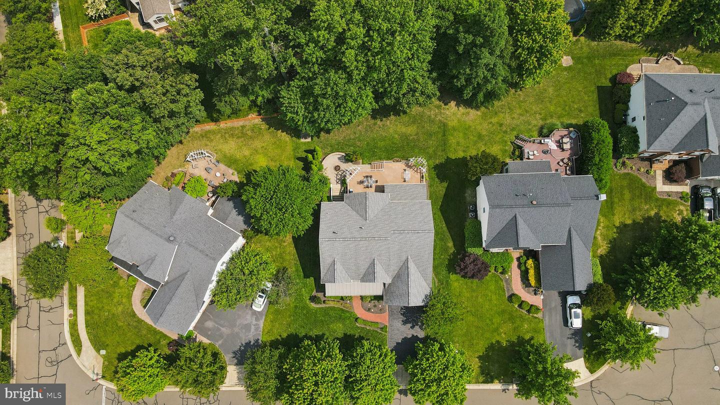 5905 BERRYVILLE CT, HAYMARKET, Virginia 20169, 6 Bedrooms Bedrooms, ,4 BathroomsBathrooms,Residential,For sale,5905 BERRYVILLE CT,VAPW2095834 MLS # VAPW2095834