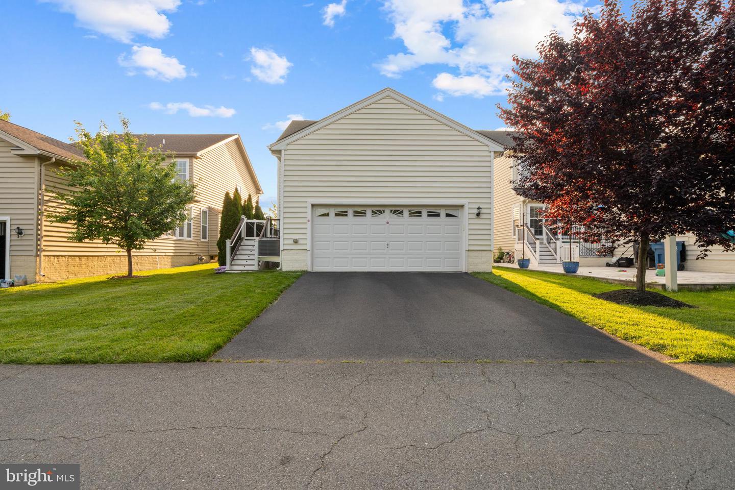 43152 ASHLEY HEIGHTS CIR, ASHBURN, Virginia 20148, 4 Bedrooms Bedrooms, ,5 BathroomsBathrooms,Residential,For sale,43152 ASHLEY HEIGHTS CIR,VALO2098258 MLS # VALO2098258